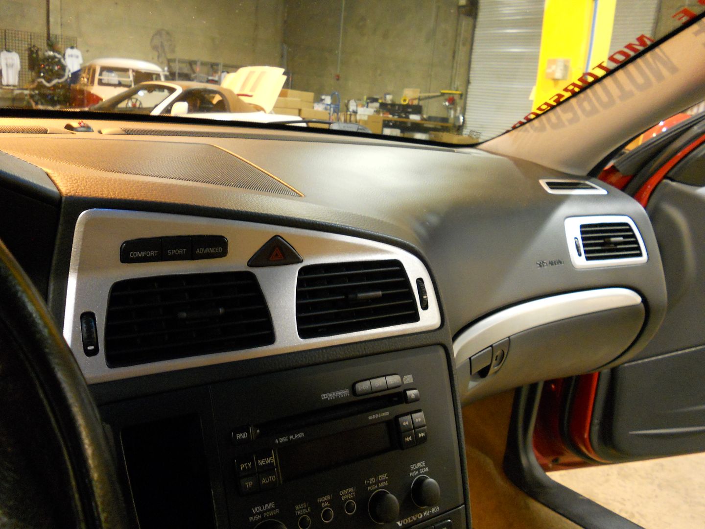 3M DINOC ME904 Volvo S60 Carbon Fiber Wrapped Interior Trim 3m